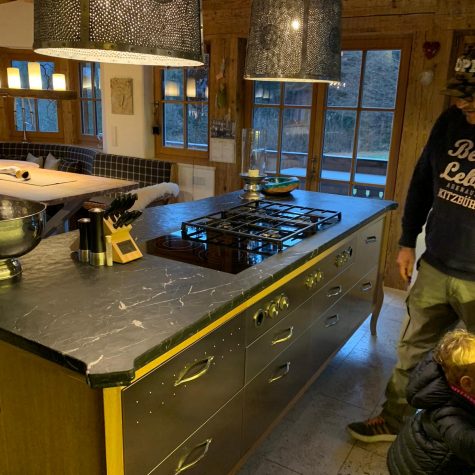 08f7fd4b-18ce-450f-ab7d-5b7eb172e962