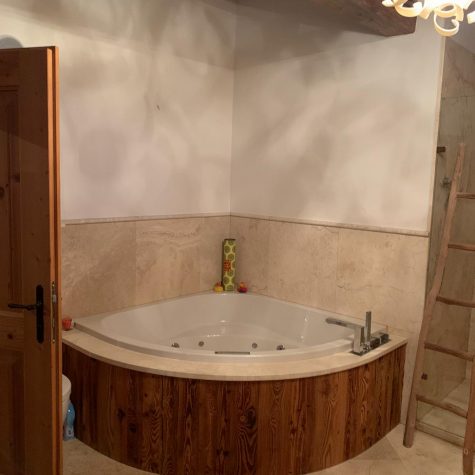 2598568b-9d39-46ab-b4d3-cb18ea37b075