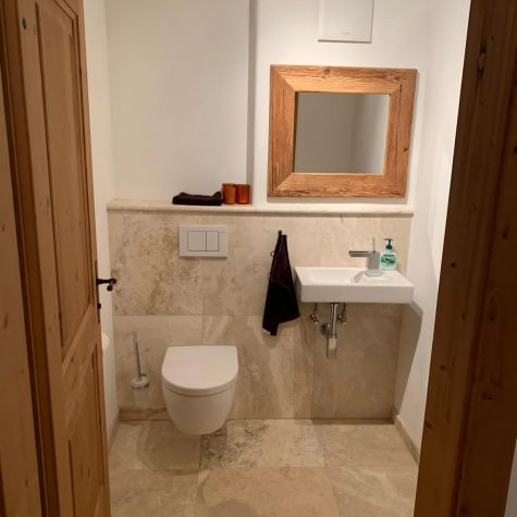 82511022-d3c3-491b-9b15-7c45bac54115