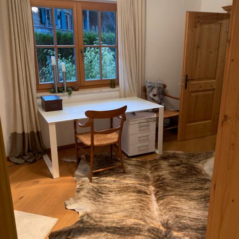 8a67736b-0b7f-4797-9020-38c29436e05b