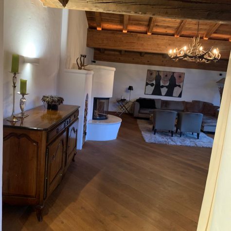 98c7f253-8a7e-4b26-8c9e-f0eba9777000