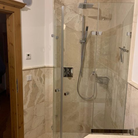 c2ce2f9d-7ba5-40ed-a9a9-3370760ddd2c